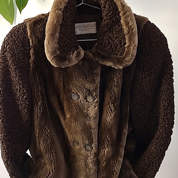 fourure artisanal levis Jackets & Blazers - Fur manteau vintage..unique!